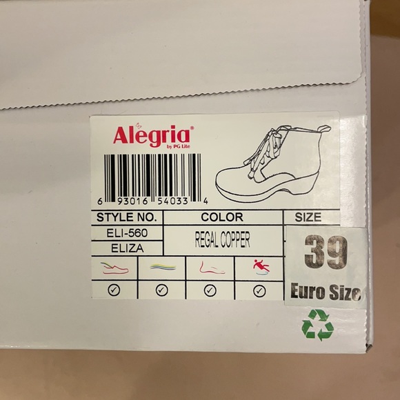 Regal Copper Eliza Leather Ankle Boot - Picture 10 of 14